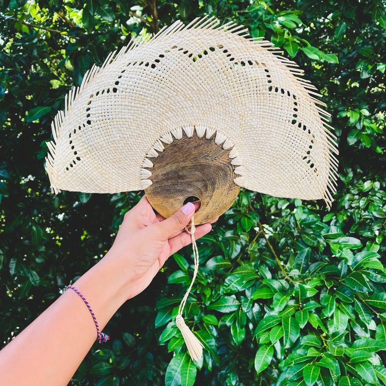 Vävda solfjädrar för bröllop / personlig träsolfjädrar / unika bröllopsgåvor / handvävda solfjädrar boho bröllopsdekorationer bild 3