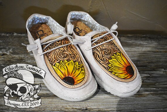 best hey dude shoes