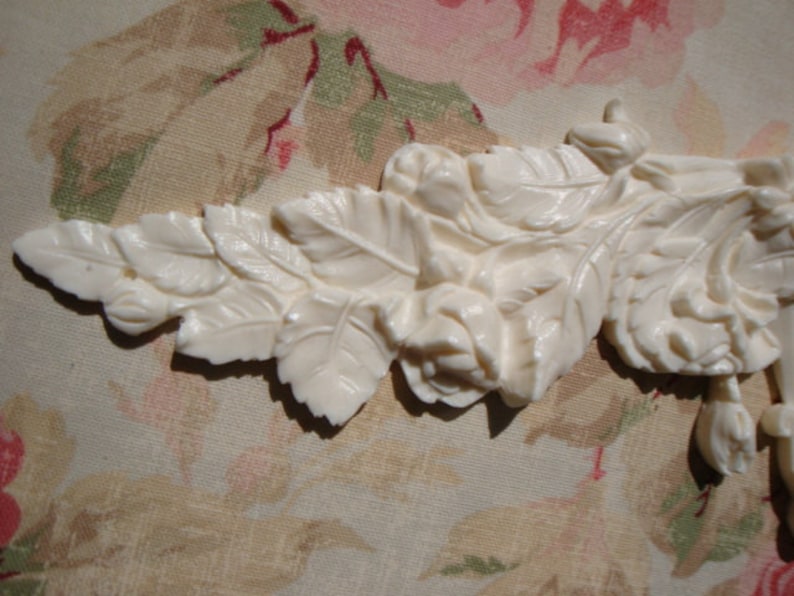 Shabby and Chic Roses /& Leaves Center Large Furniture Appliques Architectural Pediment