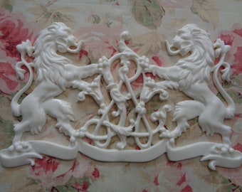 New! Flexible Large Regal Lions Rampant Leaf Scroll Center Architectural Furniture Applique Pediment