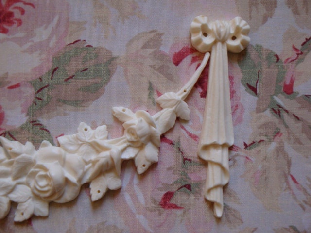 Shabby & Chic French Ribbon & Roses Pair – Petite Drop Furniture Applique Onlay