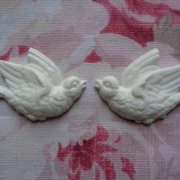 New! 2 Pairs of Shabby and Chic Tiny Swallow Birds Furniture Appliques Left/Right Architectural Onlay Trim