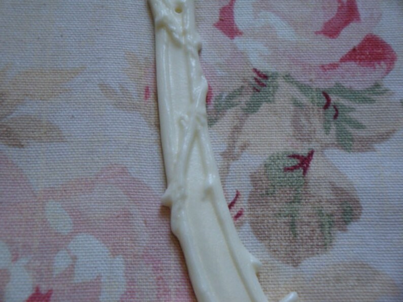 New FLEXIBLE Lg Oval Climbing Rose /& Leaf Center Architectural Furniture Applique Pediment