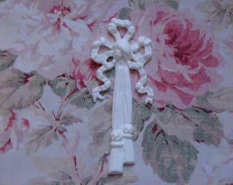 French Ribbon Bow with Tassels Furniture Applique Architectural Pediment Onlay