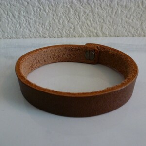 Pebble-Grain Bracelet - Cognac color,  6&quot; interior circumference