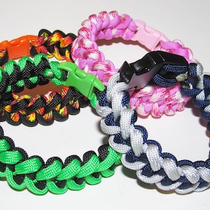 Shark Tooth / Jaw Bone Paracord Bracelet