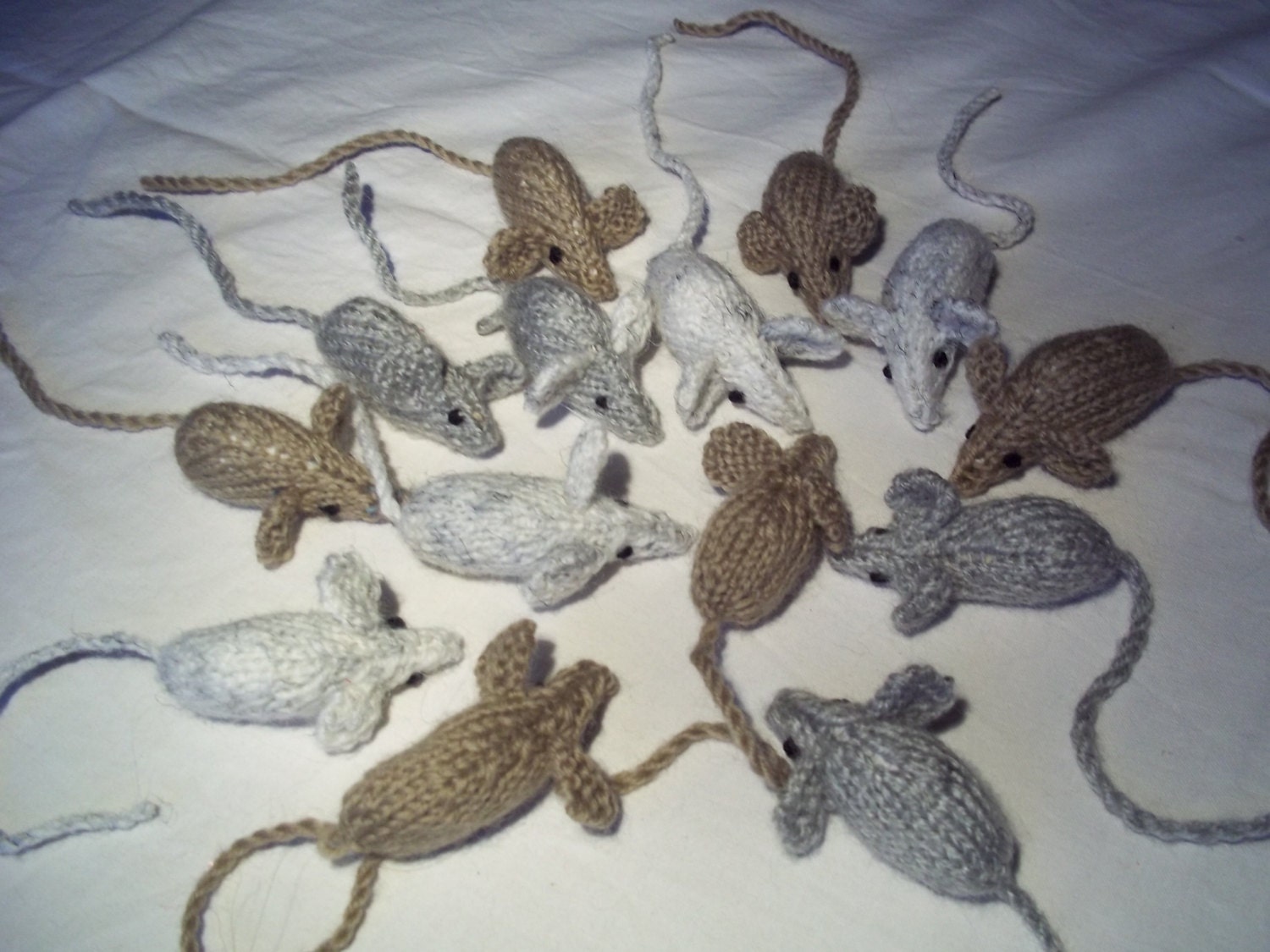 Knitted Catnip Mouse