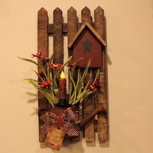 Decorated Tobacco Lath Fence with Rusty Sprinkling Can, Bird House, Bow, Kraft Tag and Daisies