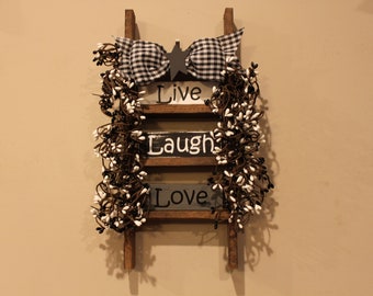 Medium Tobacco Lath Ladder with "Live, Laugh, Love" Signs and Pip Berries