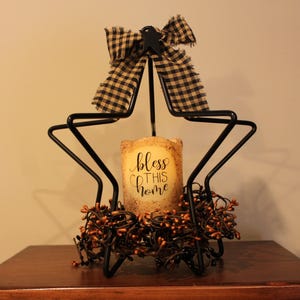 Medium 3D Iron Star Candle Holder with LED Timer Pillar Candle, Bow, Star and Pip Berry Ring