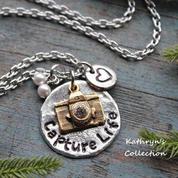 Camera Necklace, Photographer Necklace, Capture Life, Camera Jewelry, Camera Necklace, Gift for Photogrpaher