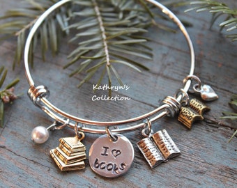 Book Bracelet, I Love Books, Book Lover Bracelet, Librarian Gift, Love to Read