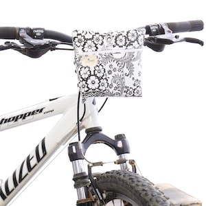 Handlebar bike bag waterproof image 4