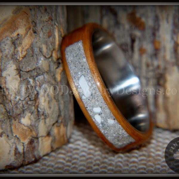 Bentwood Ring - "Pillar" Hawaiian Koa Wood Cremation Ash Inlay