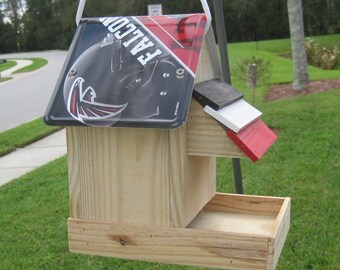 Atlanta Falcons Football Handmade Novelty Bird Feeder with License Plate Roof