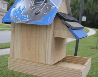 Detroit Lions Football Handmade Novelty Bird Feeder with License Plate Roof
