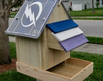 Tampa Bay Lightning Handmade Novelty Bird Feeder with License Plate Roof