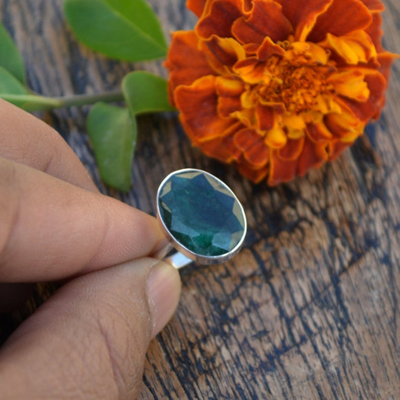 Artisan Handmade Ring 925 Sterling Silver Ring Jewelry Natural Emerald Gemstone Ring Bezel Set Faceted Ring May Birthstone Gift Ring
