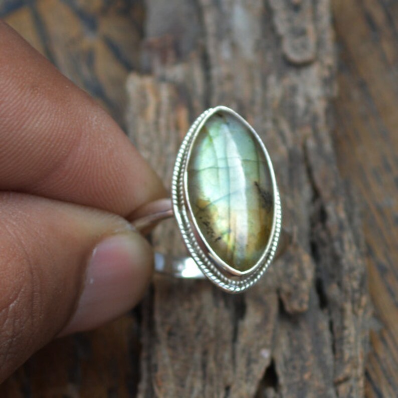 Birthstone Gift Silver Ring Designer Labradorite Ring OOak Labradorite Gemstone Ring Fine Labradorite Ring Marquise Labradorite Ring