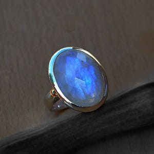 Rainbow Moonstone Gemstone Ring -Oval Faceted Moonstone Ring- Moonstone 925 Sterling Silver Ring -June Birthstone Ring -Moonstone Gift Ring