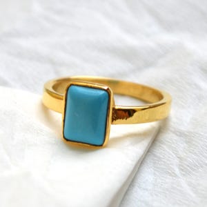 Bague en or turquoise de l'Arizona, bague en or jaune 14 carats turquoise, bijoux en pierres précieuses turquoise bleue, bague en or cadeau romantique, bague cadeau de mariage