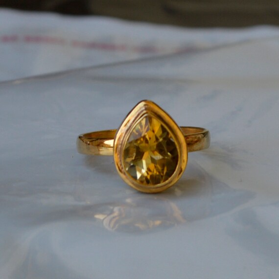 pear citrine ring