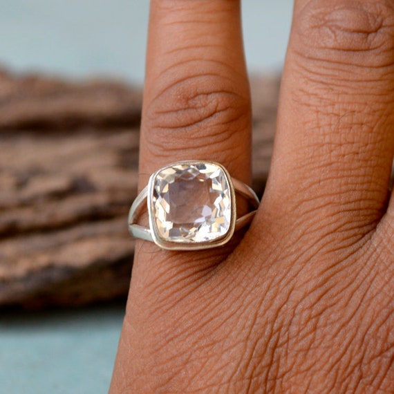 Anillo de piedra preciosa de cristal de roca 925 anillo de plata de ley cojin corte