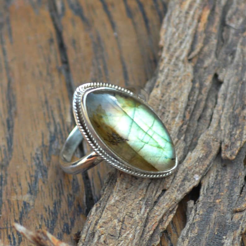 Birthstone Gift Silver Ring Designer Labradorite Ring OOak Labradorite Gemstone Ring Fine Labradorite Ring Marquise Labradorite Ring