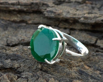 Bague émeraude forme ronde Regina Suprema