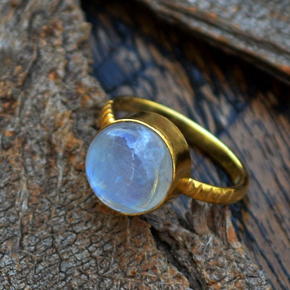 Fine Rainbow Moonstone Gold Ring 14K Yellow Gold Moonstone - Etsy UK