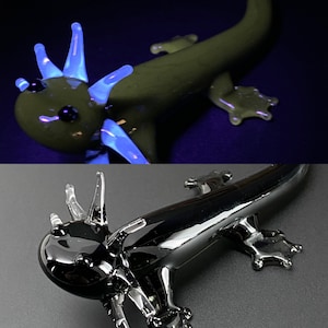 Cute Glass Axolotl Sculpture - UV GFP Melanoid Wild coloring - Mud Puppy - Desk Friend - Aquarium Art - small figurine - mini lotl miniature