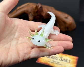 Cute Glass Axolotl Sculpture - Mud Puppy - Desk Friend - Aquarium Art - small figurine - mini lotl miniature