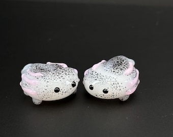 Glass Axolotl Worry Stone – Handmade Sensory Fidget Creature