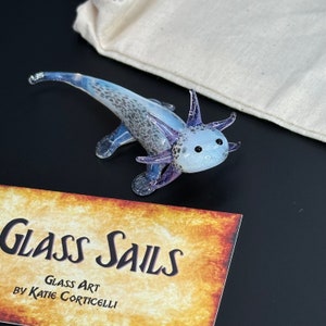 Baby Glass Axolotl Sculpture - Mud Puppy - Desk Friend - Aquarium Art - small figurine - mini lotl miniature - fantasy light academia