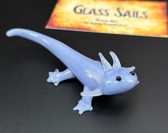 Cute Glass Axolotl Sculpture in white and blue - Mud Puppy - Desk Friend - Aquarium Art - small figurine - mini lotl miniature