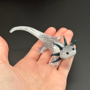 Cute Glass Axolotl Sculpture in speckled white and blue - Mud Puppy - Desk Friend - Aquarium Art - small figurine - mini lotl miniature