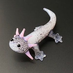 Cute Glass Axolotl Sculpture - dirty Lucy leucistic coloring - Mud Puppy - Desk Friend - Aquarium Art - small figurine - mini lotl miniature