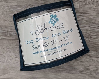 Dog Show Armband - Elastisches Armband - Hunde Show Nummernhalter mit Ködertasche auf der Rückseite