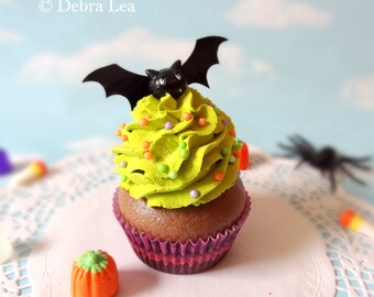 Fake Cupcake Halloween Black Bat Sprinkles Trick or Treat Cupcake Display Decor