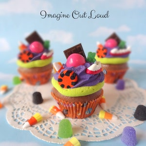 Fake Cupcake Halloween SINGLE Trick or Treat Bubblegum Candy Kitchen Home Decor Food Prop