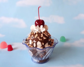 Fake Ice Cream Sundae Small Vanilla with Chocolate hot fudge sauce and Nuts Faux Food Prop