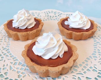 ONE Fake Pie Faux Tart Tartelette Mini Dessert Pumpkin Spice SINGLE