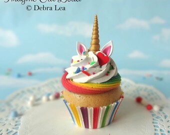 Gefälschte Cupcake Faux Einhorn Streuseln Herz Regenbogen Mittelstück