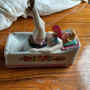 1950S MCM Ashtray Naughty Bathing Beauty Pin-up Ceramic Nodder