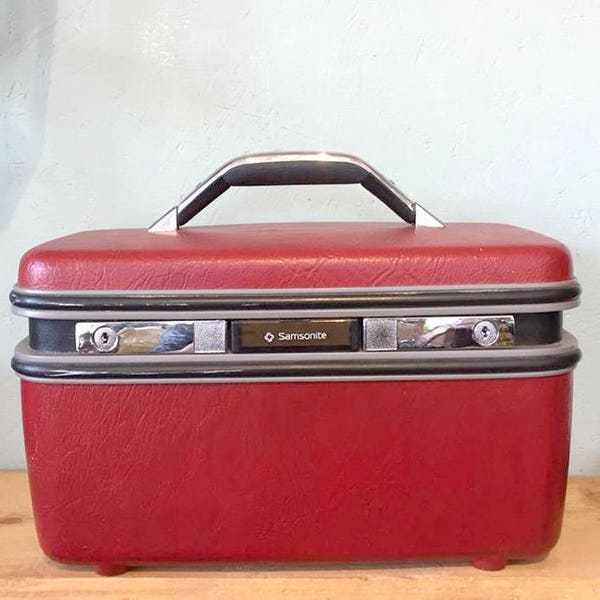 Vintage Red Samsonite Train Case with Removable Tray and Mirror