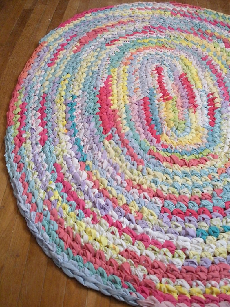 5'x4' Rainbow Area Rug *MADE AFTER PURCHASE* Hand Crocheted, Oval Rag ...