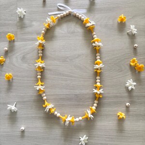 Forever Lei Pikake/Puakenikeni Lei: Essential Oil Diffuser, Flower Lei. Includes Pikake essential oil