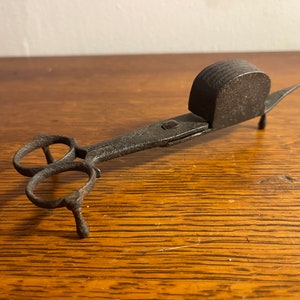 Antique Footed Wick Trimmer