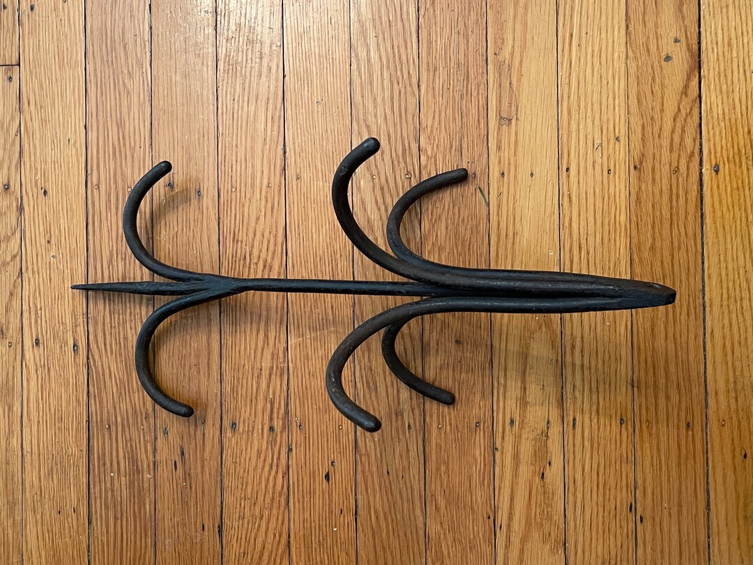 thumbnail image 2 of Primitive Colonial Wrought Iron 2.5" Braided Black Hook - Wall Mounted, Handcrafted 2 of 5
