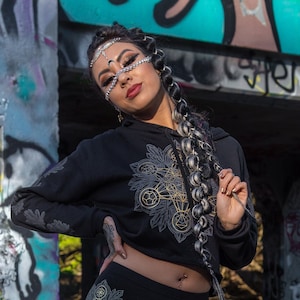 Crystal Mandala Cropped Pullover Hoodie - Black Metatron&#39;s Cube Hoodie - Glow in the Dark Sacred Geometry Hoodie - Women&#39;s Cropped Pullover